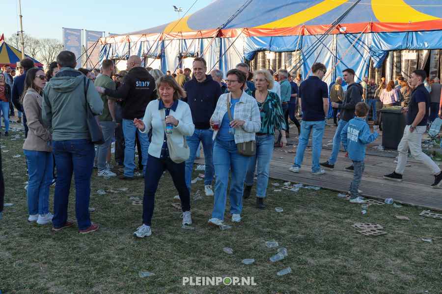 Sfeer Pleinpop Zondag (110)